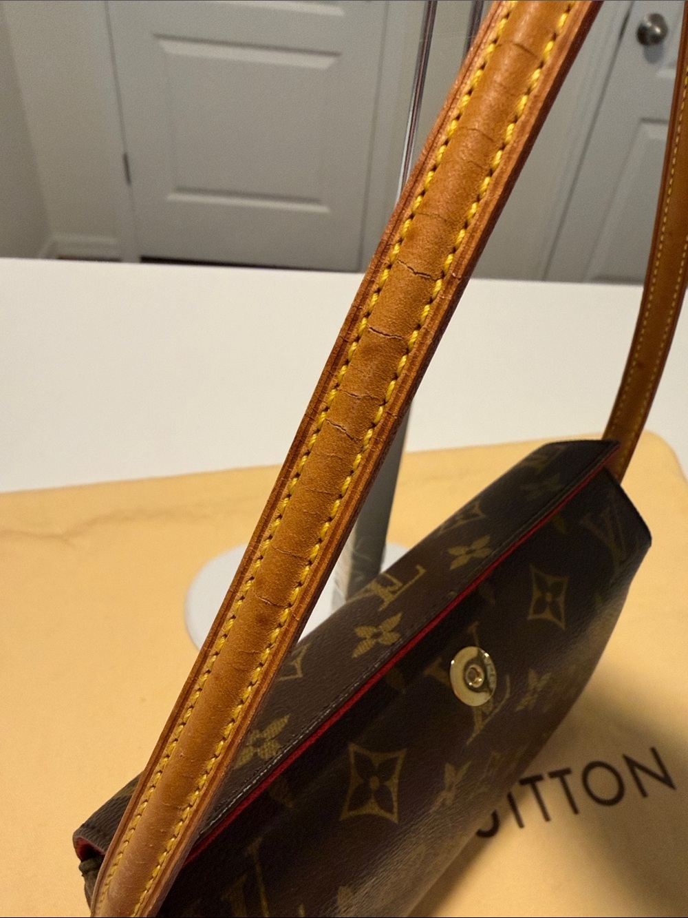 🌹VINTAGE RECITAL PURSE Louis Vuitton - Picture 15 of 17